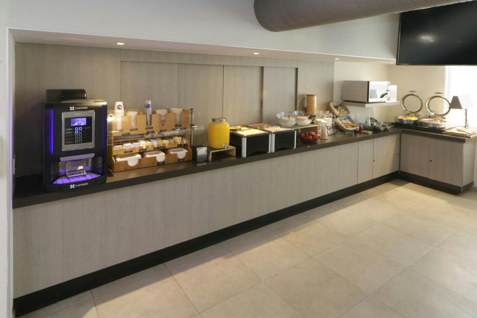 City Express Junior By Marriott Juarez Consulado Bagian luar foto